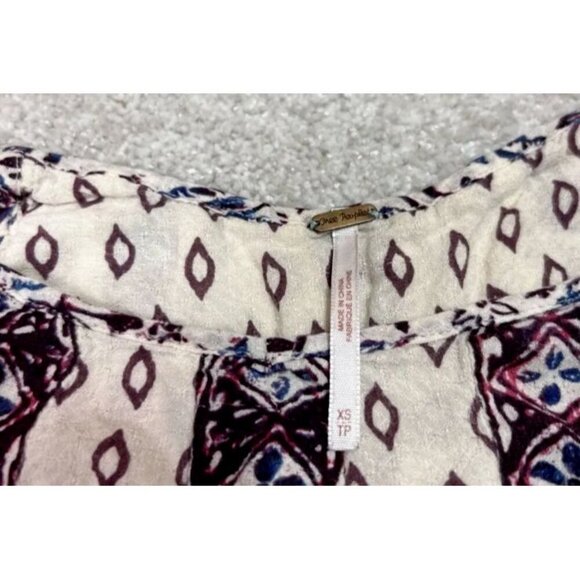 Free People Blouse Women’s Multicolored Floral Short Sleeve Size XS - Picture 7 of 8